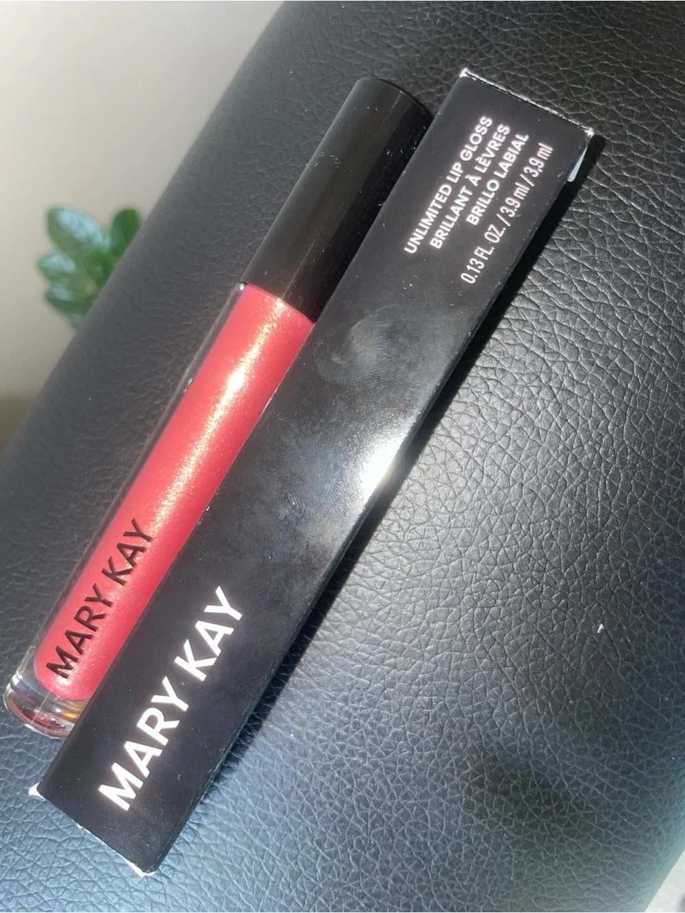 Mary Kay Unlimited Lip Gloss Fancy Coral Shimmer